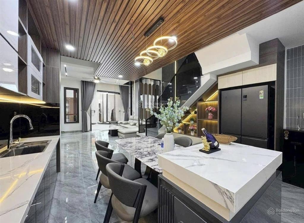 Chủ định cư cần bán gấp nhà đẹp 4tỷ550tr/80m2 tại hoàng hoa thám,bình thạnh.shr,ngân hàng hỗ trợ