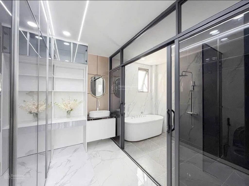 Chủ cần tiền bán gấp 4tỷ590tr/86m2 tại đườngng tấn phong,phú nhuận.shr sang tên công chứng ngay