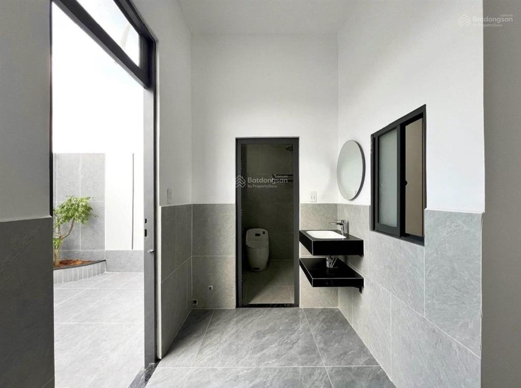 Bán gấp nhà đẹp giá tốt chỉ 3 tỷ850tr/78m2 ngay phạm văn chí,q6.shr sang tên công chứng trong ngày