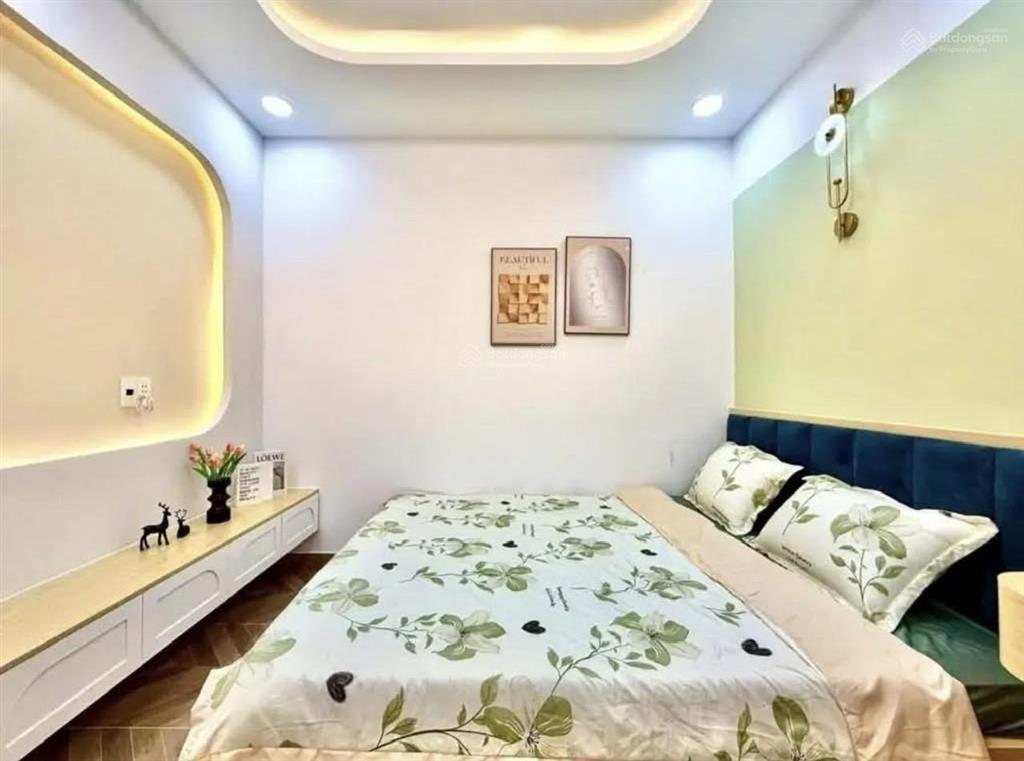 Chủ gửi bán gấp nhà đẹp chỉ 3tỷ950tr/80m2 tại nguyễn thị thập,q7.shr sang tên công chứng trong ngày