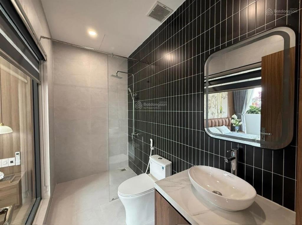 Chủ gửi bán gấp nhà đẹp chỉ 3tỷ950tr/80m2 tại nguyễn thị thập,q7.shr sang tên công chứng trong ngày