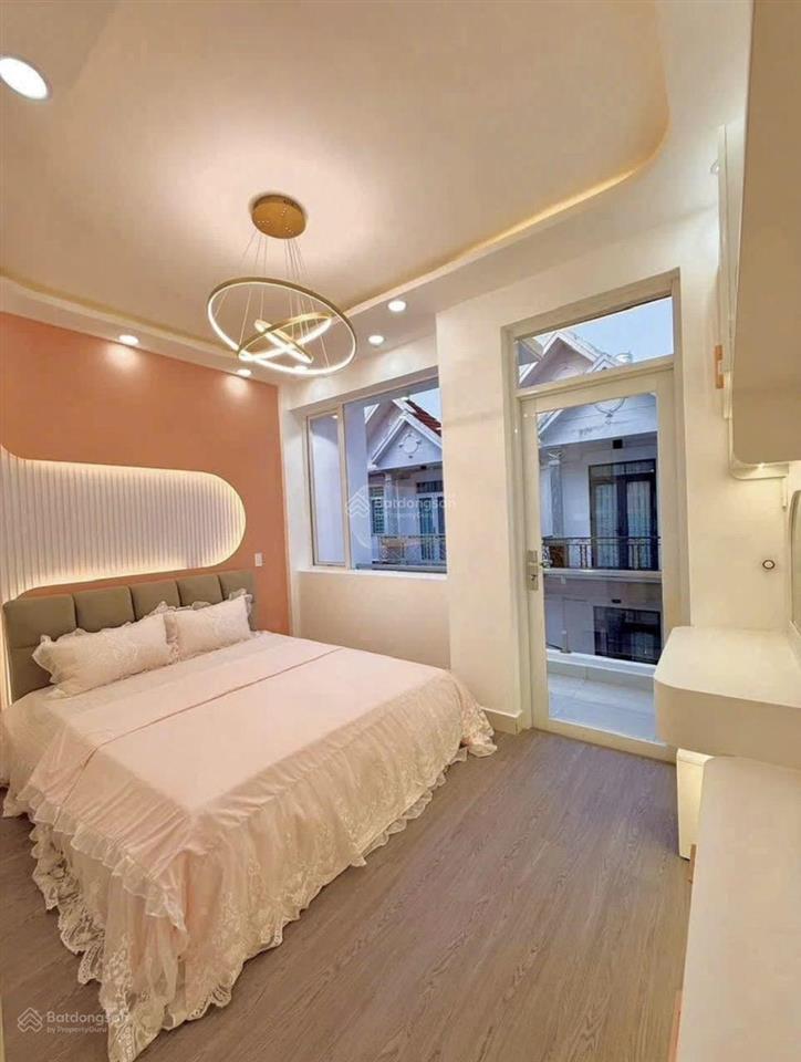 Chú 7 cần bán gấp nhà ngay trung tâm 4 tỷ 590tr/79m2 nguyễn văn thủ, q1.shr có ngân hàng hỗ trợ vay