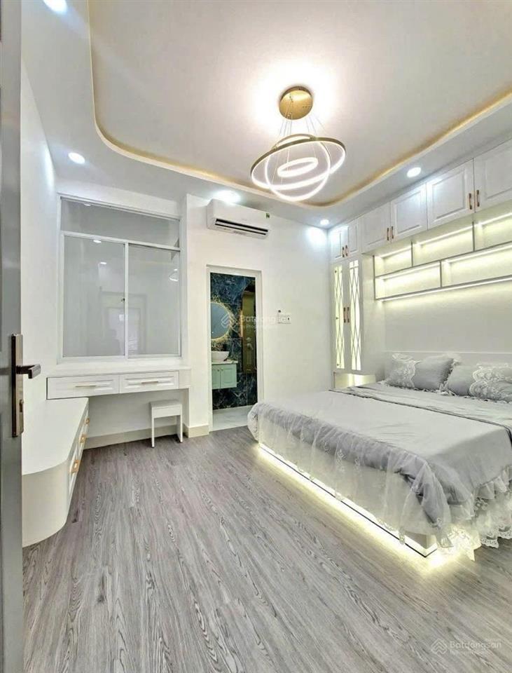 Chú 7 cần bán gấp nhà ngay trung tâm 4 tỷ 590tr/79m2 nguyễn văn thủ, q1.shr có ngân hàng hỗ trợ vay
