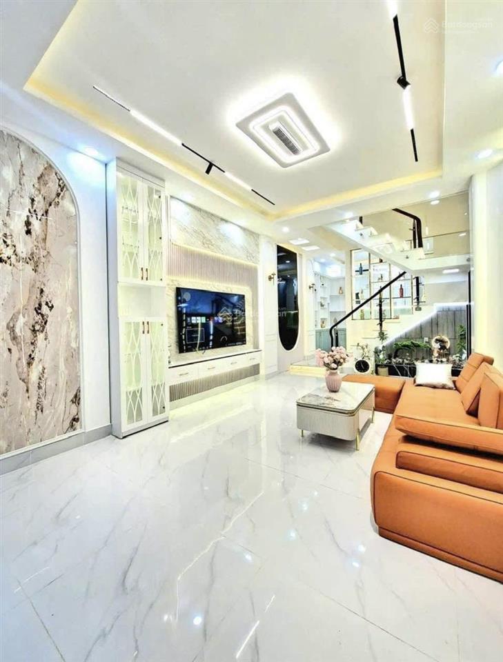 Chú 7 cần bán gấp nhà ngay trung tâm 4 tỷ 590tr/79m2 nguyễn văn thủ, q1.shr có ngân hàng hỗ trợ vay
