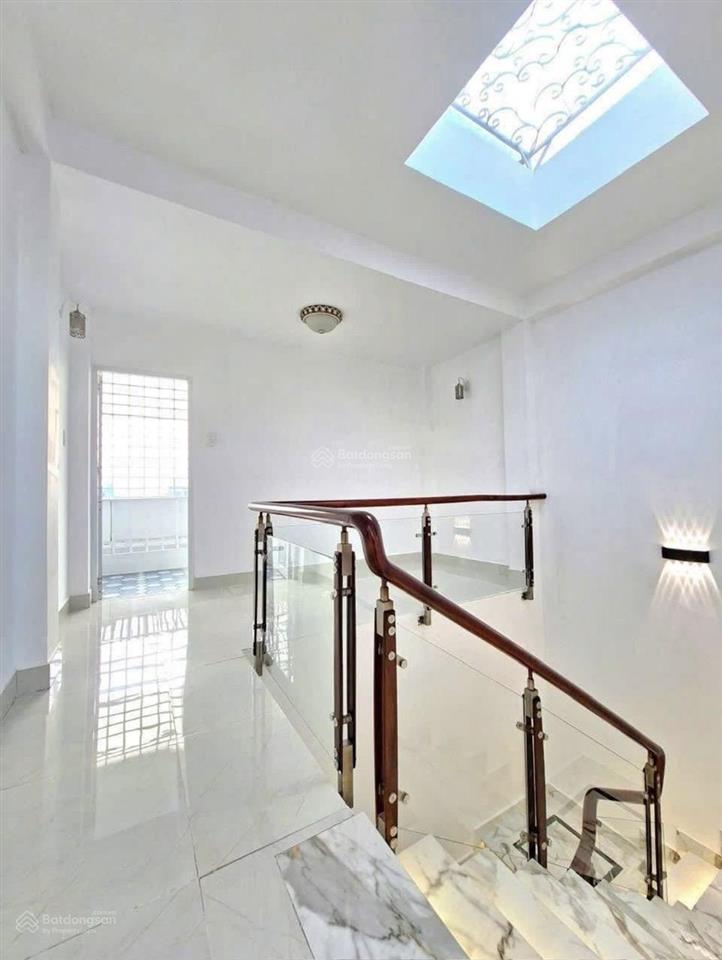 Chú 7 cần bán gấp nhà ngay trung tâm 4 tỷ 590tr/79m2 nguyễn văn thủ, q1.shr có ngân hàng hỗ trợ vay