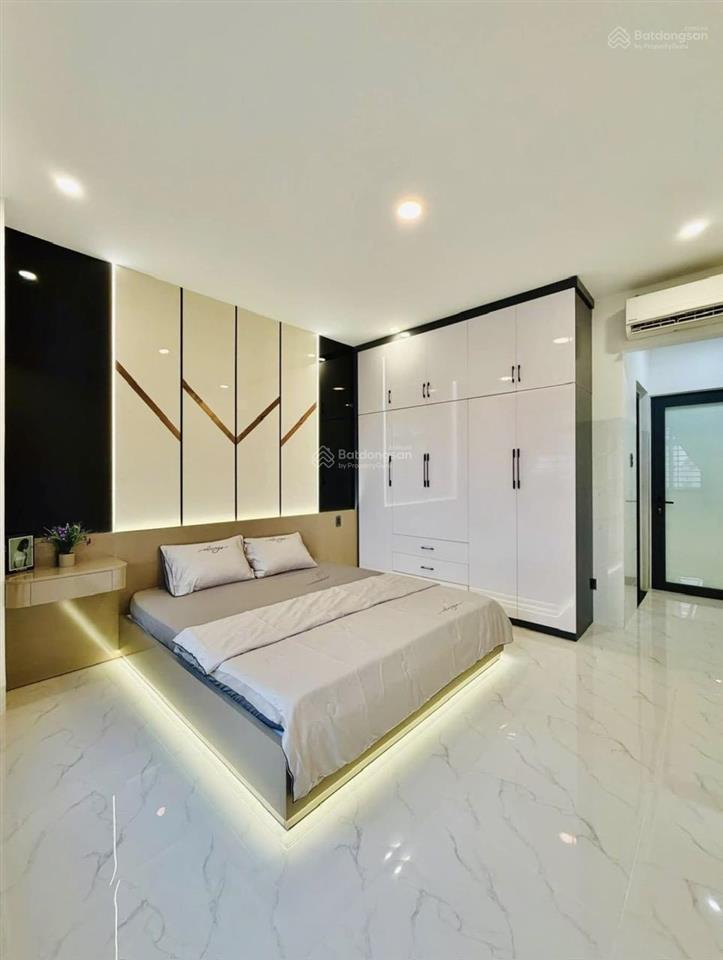 Chủ kí gửi bán gấp nhà đẹp cực hiếm 4 tỷ250/80m2 tại tú xương,q3.shr sang tên công chứng trong ngày