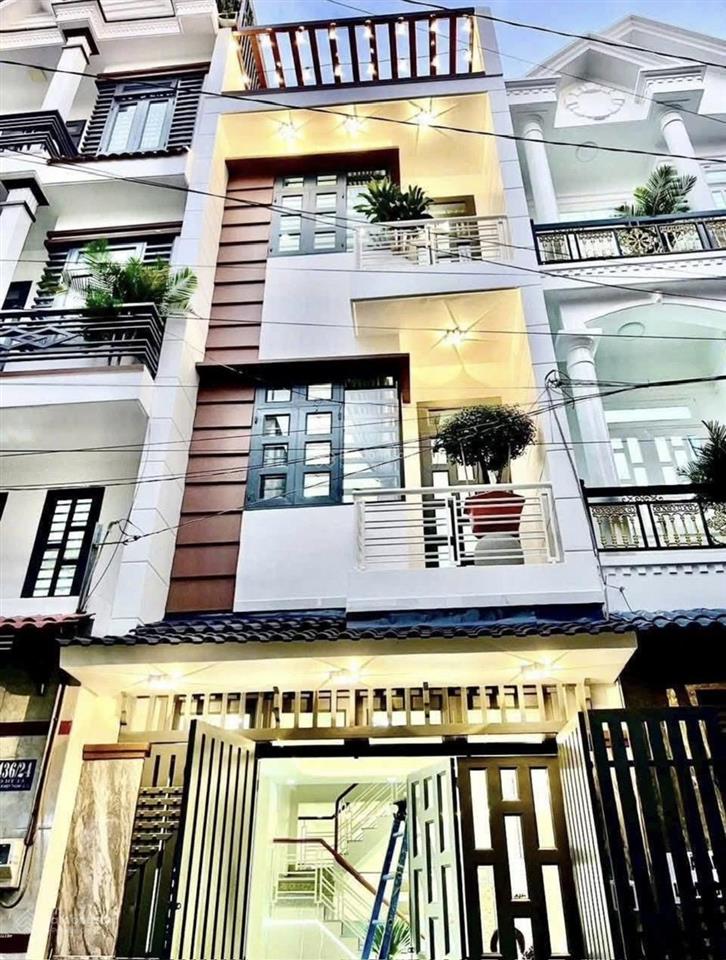 Cần bán gấp nhà chủ kí gửi 85m2 tại đoàn văn bơ, q4. shr sang tên công chứng trong ngày