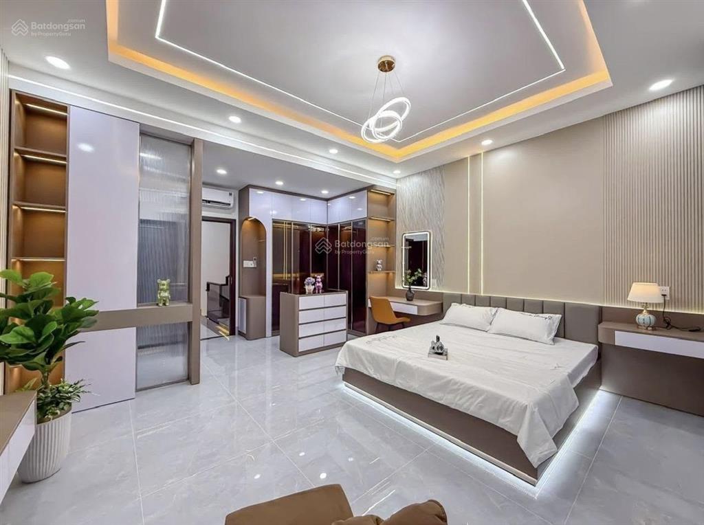 Nhà cực đẹp ngay vị trí trung tâm 3 tỷ 850tr/92m2 trần quốc toản, q3. shr sang tên công chứng ngay