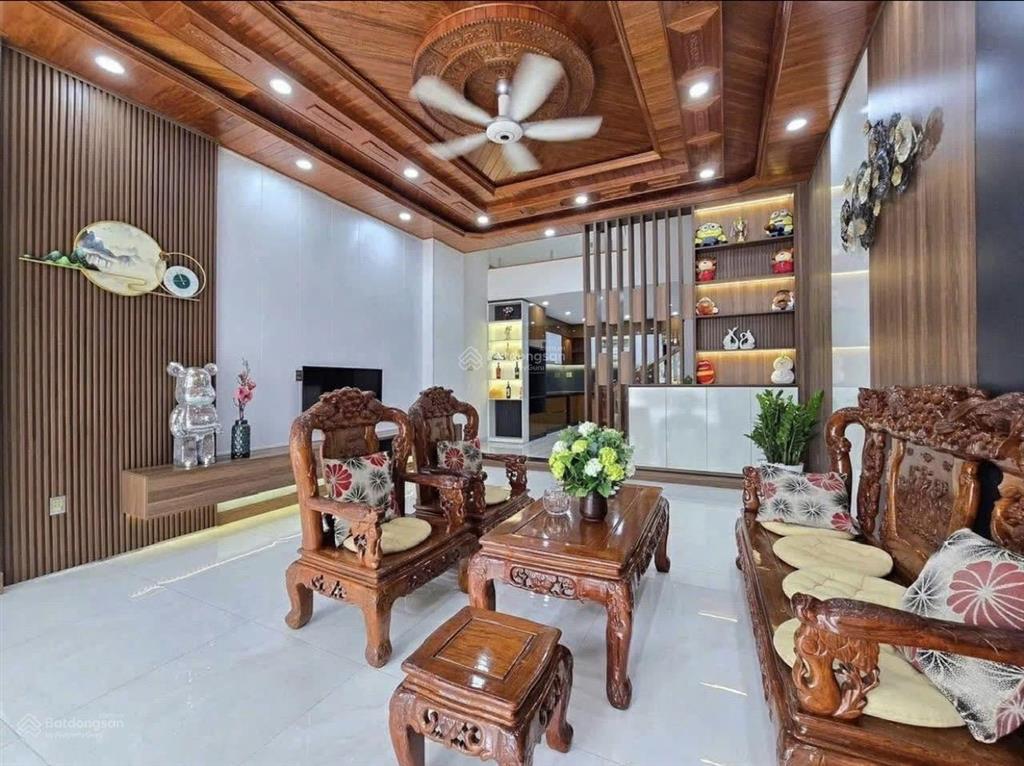 Hàng hiếm an đông dọn vào ở ngay nhà ngay giá 3 tỷ890trq5/80m2. sang tên công chứng trong ngày