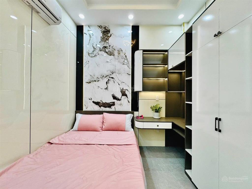 Cần bán nhanh nhà đẹp chỉ 4 tỷ390tr/80m2 ngay đường trần khắc chân,q1. shr sang tên công chứng ngay