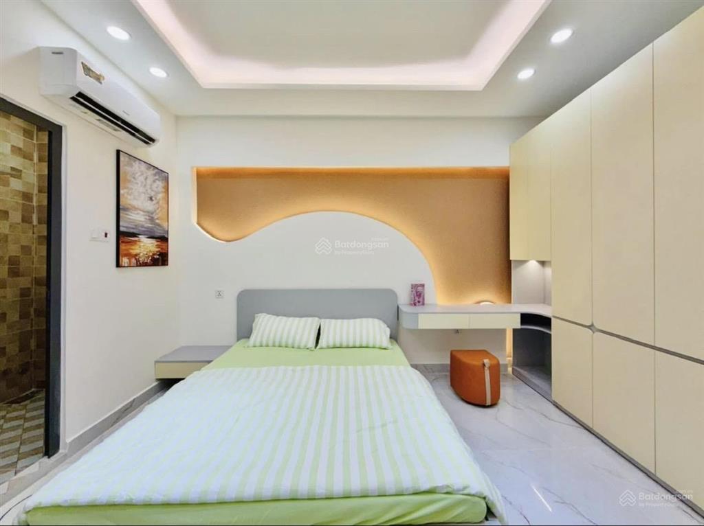 Cần bán nhanh nhà đẹp chỉ 4 tỷ390tr/80m2 ngay đường trần khắc chân,q1. shr sang tên công chứng ngay