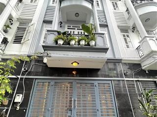 Chủ định cư cần bán gấp nhà 4 tỷ 550tr/76m2 đường cm tháng 8, q3. shr có ngân hàng hỗ trợ cho vay