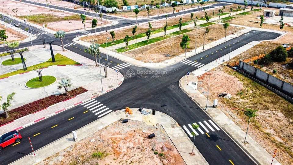 Bán gấp lô đất chỉ 80m2 ngay tại tphcm. sổ hồng riêng, sang tên công chứng trong ngày