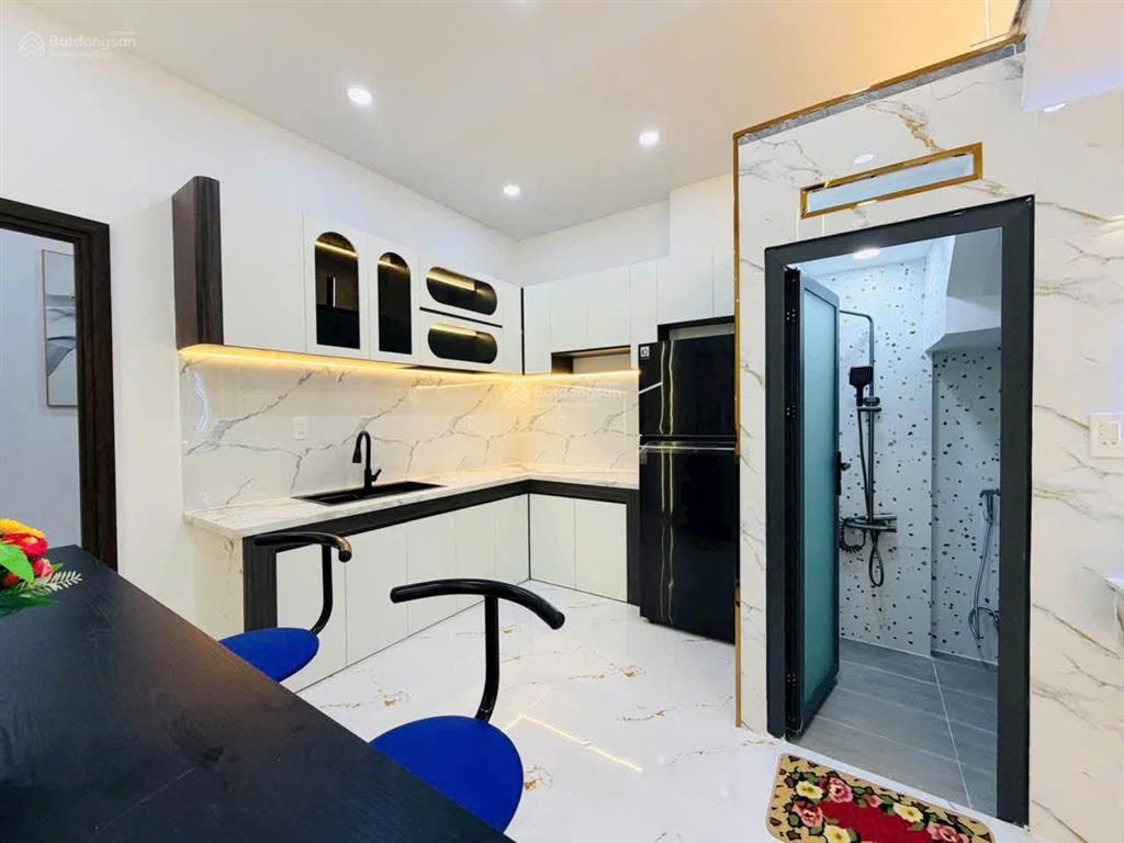 Chủ ngộp bán gấp nhà tại kha vạn cân 2tỷ950tr/70m2.shr sang tên trong ngày.có ngân hàng hỗ trợ vay