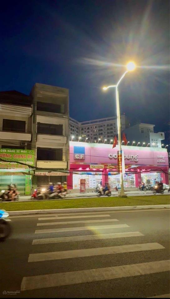 Bán nhà 4 tầng đường 23/10, nha trang. vị trí nổi bật ngay vòng xoay kđt vĩnh điềm trung