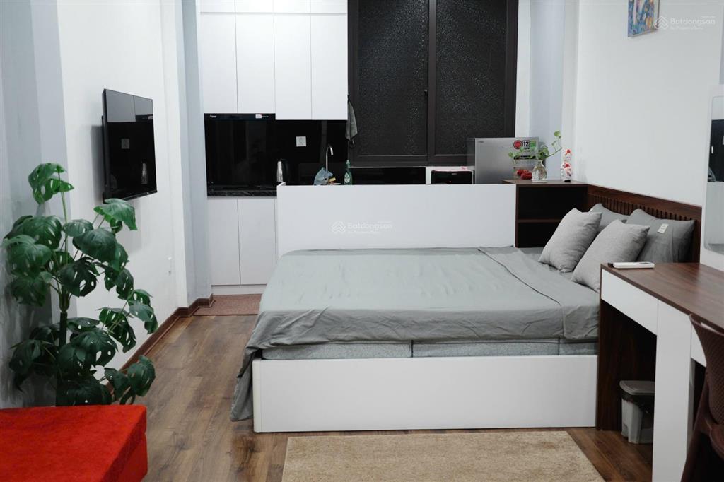 Bán tòa chdv dòng tiền ổn địnhvị trí đẹp chùa láng35m2x 6 tầng thang máy pccc thoát hiểm đầy đủ