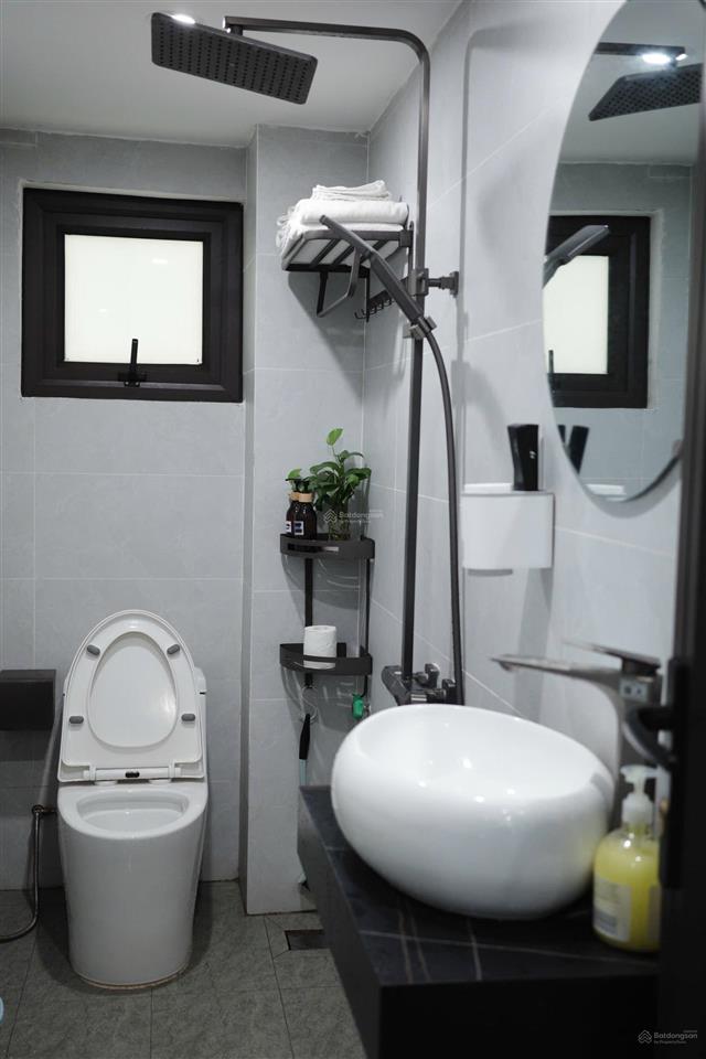 Bán tòa chdv dòng tiền ổn địnhvị trí đẹp chùa láng35m2x 6 tầng thang máy pccc thoát hiểm đầy đủ