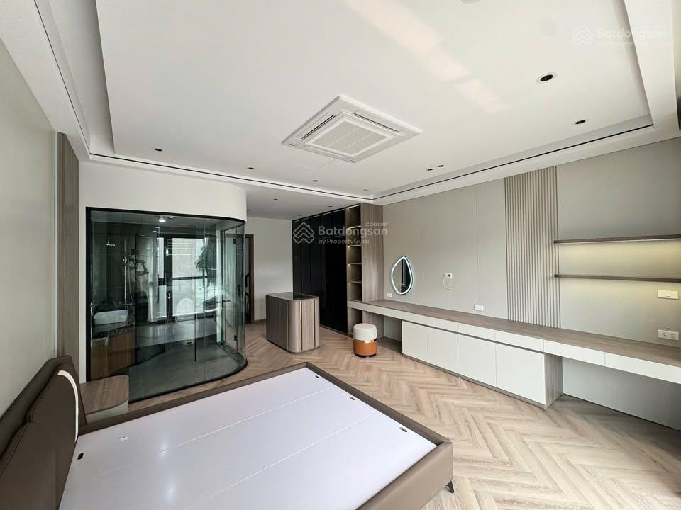 Phân lô vip 105 xuân la, ô tô tránh đỗ, ngõ thông vỉa hè rộng, 40m2 mt 4.2m giá 14 tỷ hơn