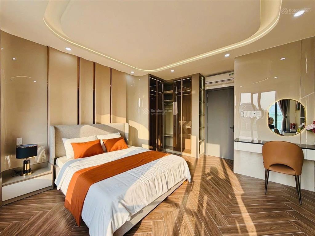 Phân lô phố vip trung kính, ô tô tránh cách 10m, 7 tầng thang máy giá 13 tỷ hơn