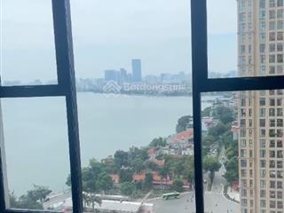 Cần tiền bán gấp căn 3pn  145m² tầng cao view hồ, giá thương lượng mạnh.  0917 673 ***