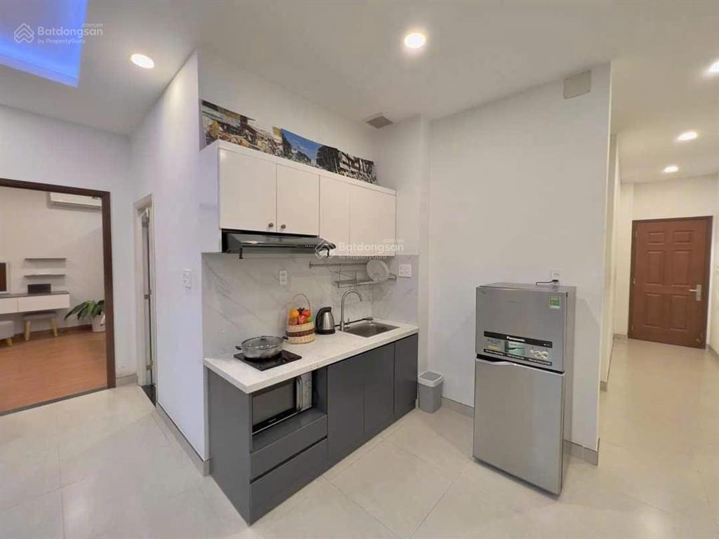Cho thuê căn hộ dịch vụ 40m2 full nội thất ban công view xịn ngay trung tâm quận 1