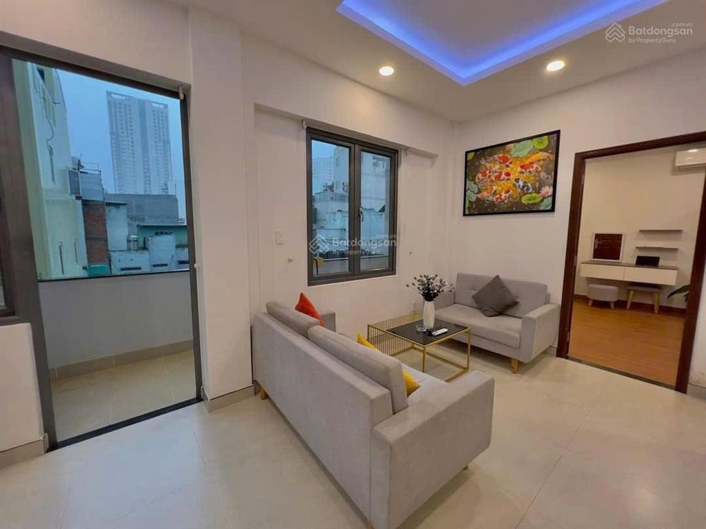 Cho thuê căn hộ dịch vụ 40m2 full nội thất ban công view xịn ngay trung tâm quận 1