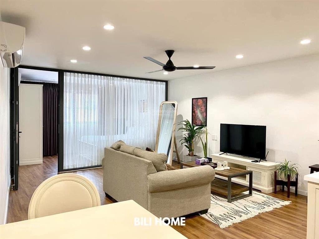 Cho thuê cc mini 1pn, 1wc, 40m2, 8 triệu tại 220, phố hai bà trưng, quận 1, hcm