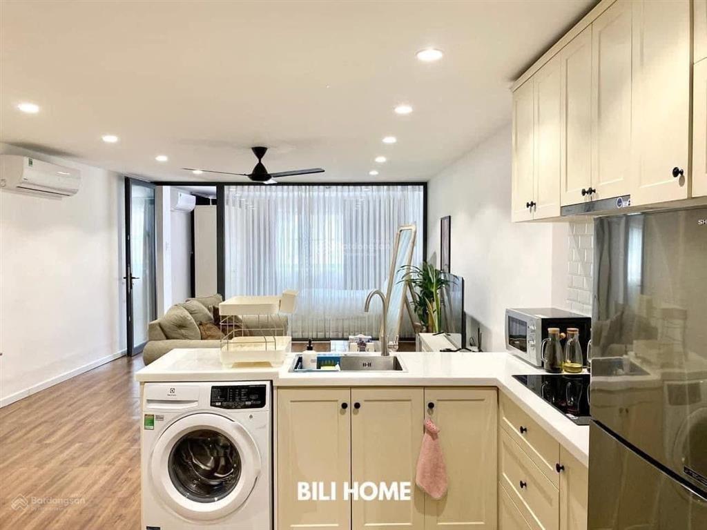 Cho thuê cc mini 1pn, 1wc, 40m2, 8 triệu tại 220, phố hai bà trưng, quận 1, hcm