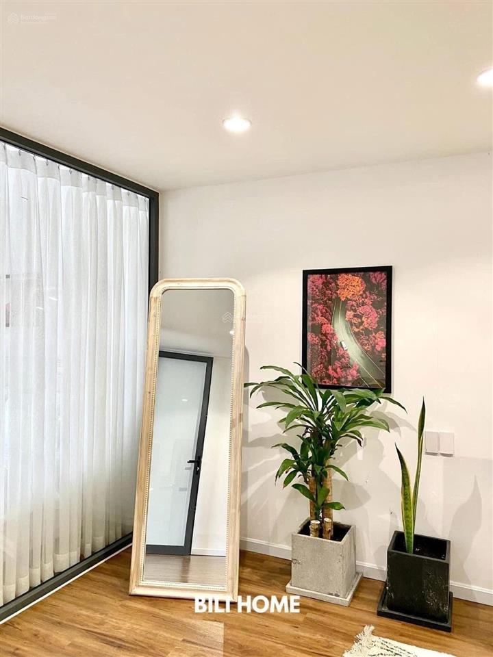 Cho thuê cc mini 1pn, 1wc, 40m2, 8 triệu tại 220, phố hai bà trưng, quận 1, hcm