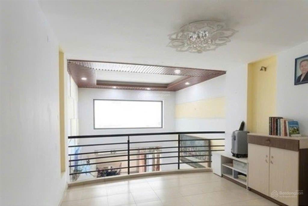 Nhà ngay phan văn hớn q.12  4 tầng  4m x 22m  chỉ 7,7 tỷ