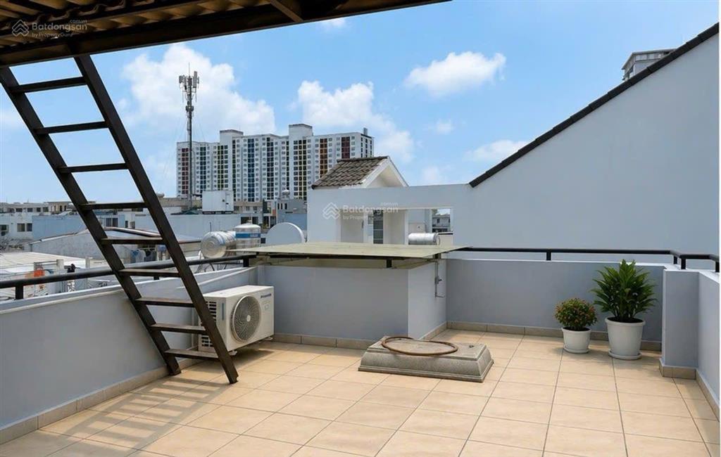 Nhà ngay phan văn hớn q.12  4 tầng  4m x 22m  chỉ 7,7 tỷ