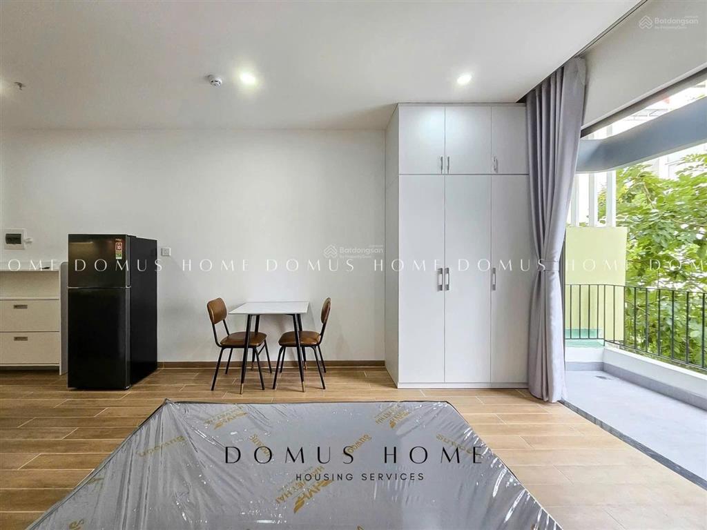 Cho thuê căn hộ studio ban công trần hưng đạo quận 5 full nội thất gần cầu nguyễn văn cừ