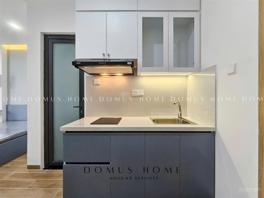 Cho thuê căn hộ studio ban công trần hưng đạo quận 5 full nội thất gần cầu nguyễn văn cừ