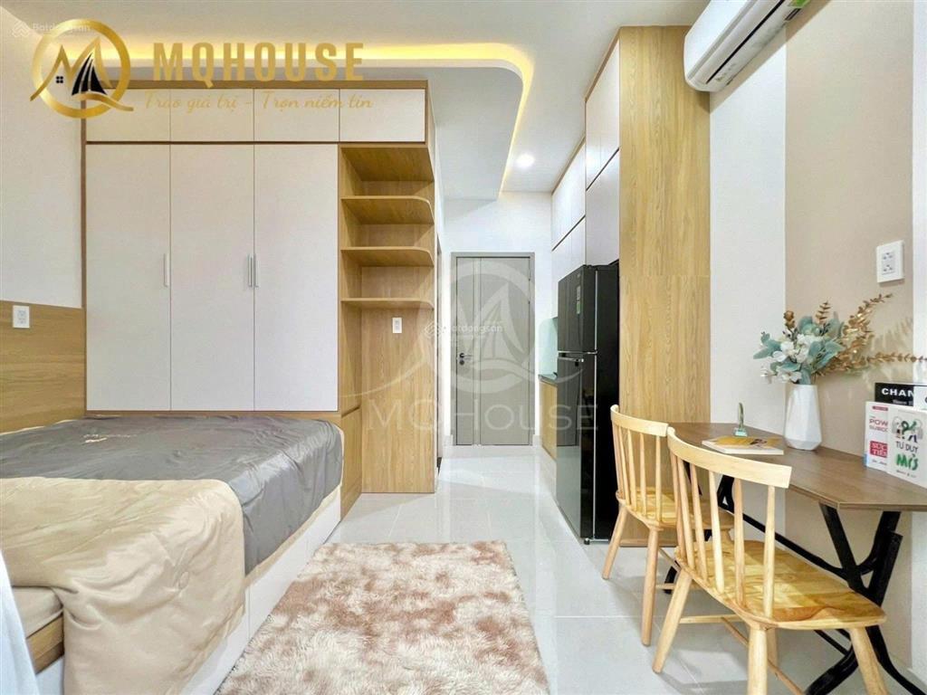 Cho thue căn hộ studio ban công full nội thất hồ hảo hớn quận 1 gần bùi viện, chợ bến thành