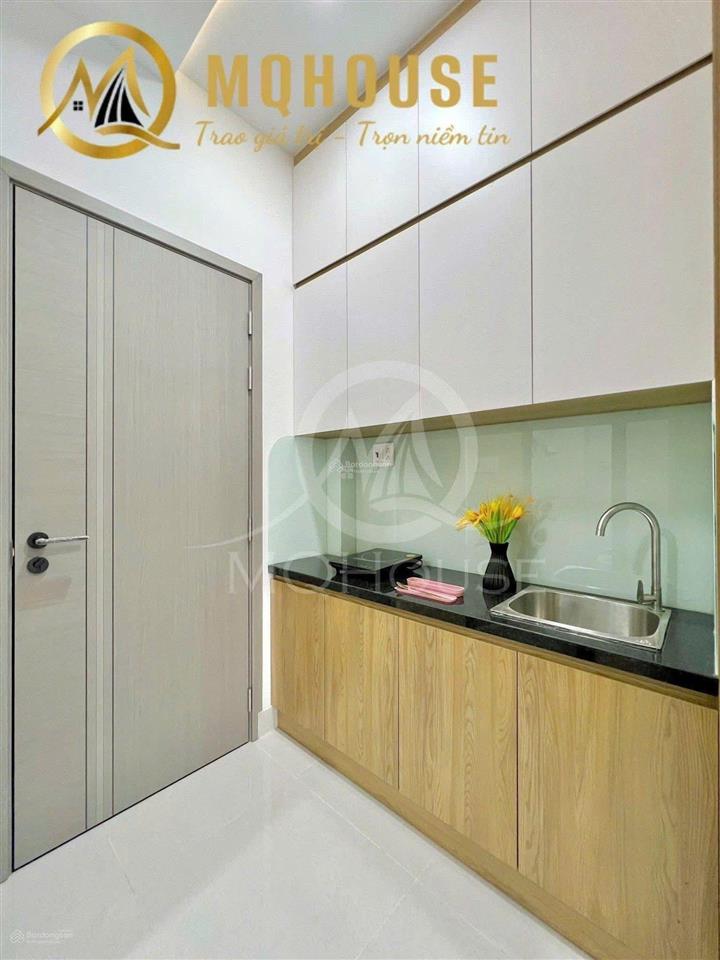 Cho thue căn hộ studio ban công full nội thất hồ hảo hớn quận 1 gần bùi viện, chợ bến thành