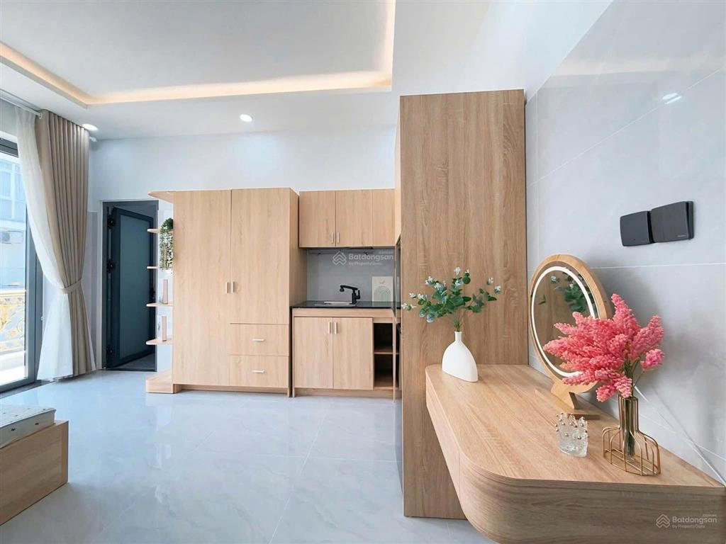 Cho thuê căn hộ studio ban công full nội thất phạm ngũ lão quận 1 gần cv 23/9, chợ bến thành