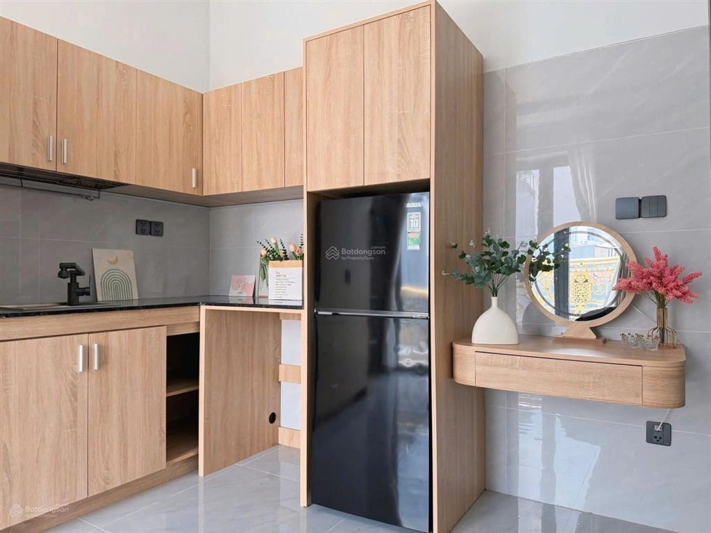 Cho thuê căn hộ studio ban công full nội thất phạm ngũ lão quận 1 gần cv 23/9, chợ bến thành