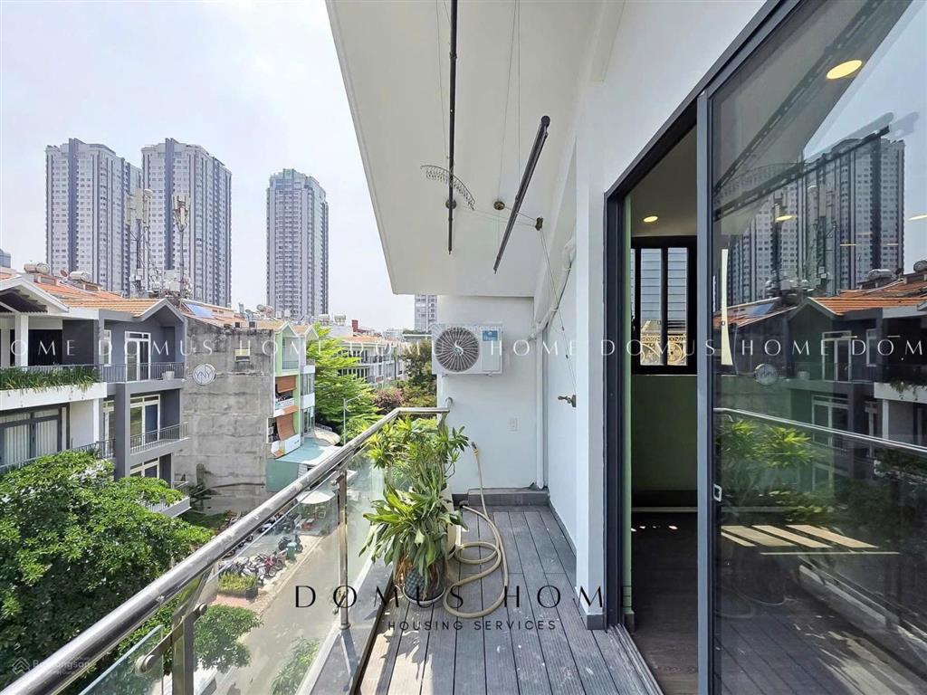 Cho thuê căn hộ dịch vụ 1pn ban công tách bếp full nội thất phạm ngọc thạch quận 3 gần hồ con rùa