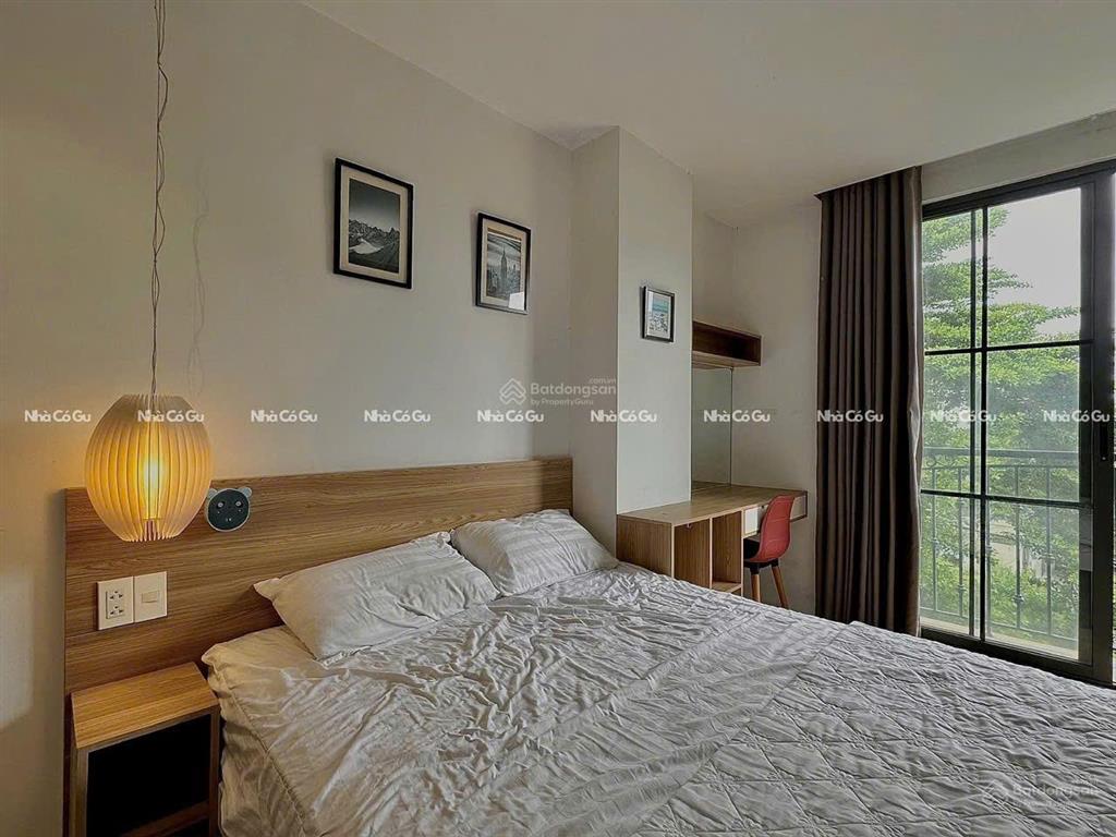 Cho thuê căn hộ studio ban công full nội thất phạm ngũ lão quận 1 gần chợ bến thành, bùi viện