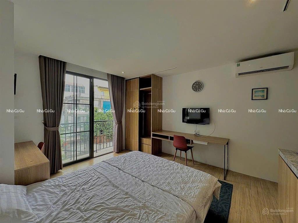 Cho thuê căn hộ studio ban công full nội thất phạm ngũ lão quận 1 gần chợ bến thành, bùi viện