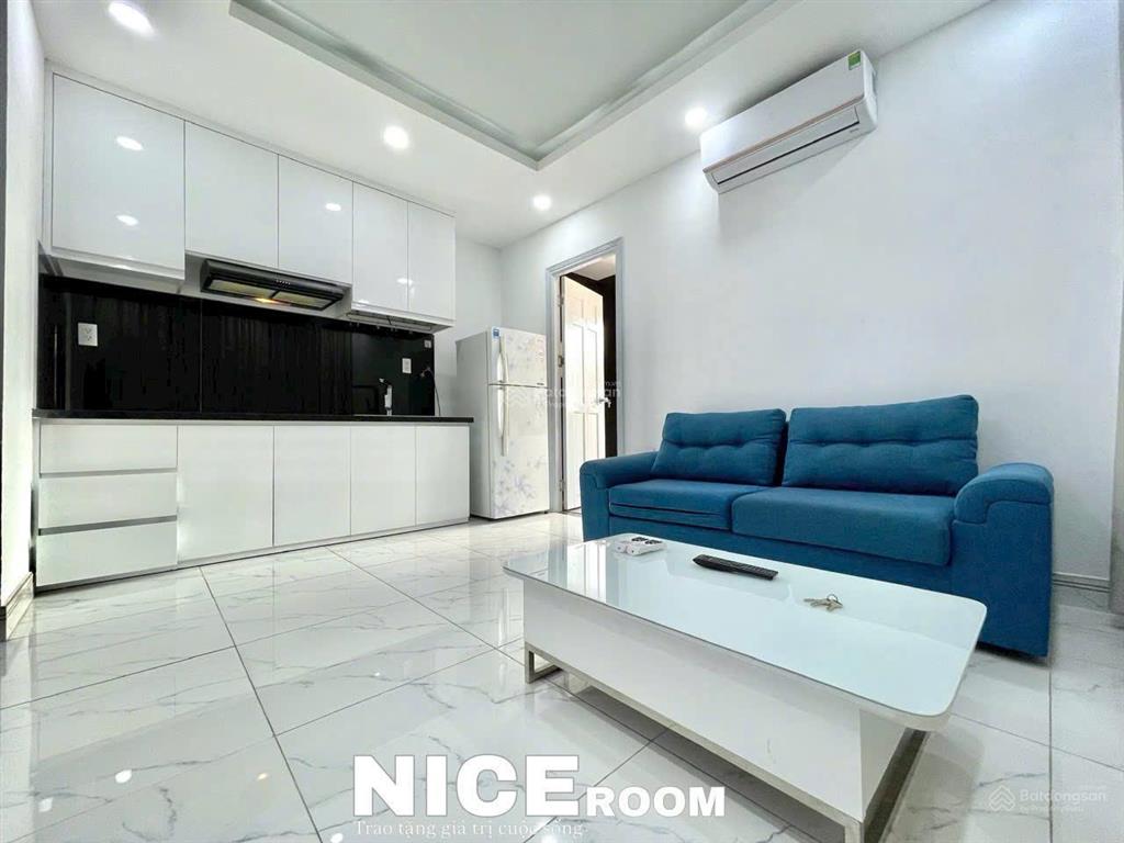Cho thuê căn hộ studio ban công full nội thất hồ hảo hớn quận 1 gần bùi viện, cv 23 tháng 9