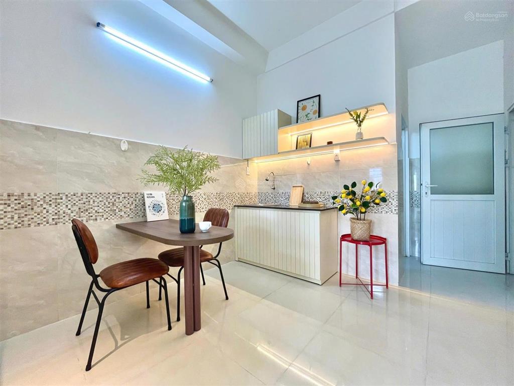 Studio tách bếp ban công, công nghệ tĩnh | gần hutech, văn lang, ngoại thương, uth  full nội thất