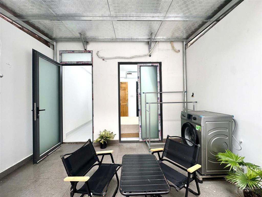 Cho thuê căn hộ 2pn 2wc sân vườn siêu rộng full nt gần uth, hutech