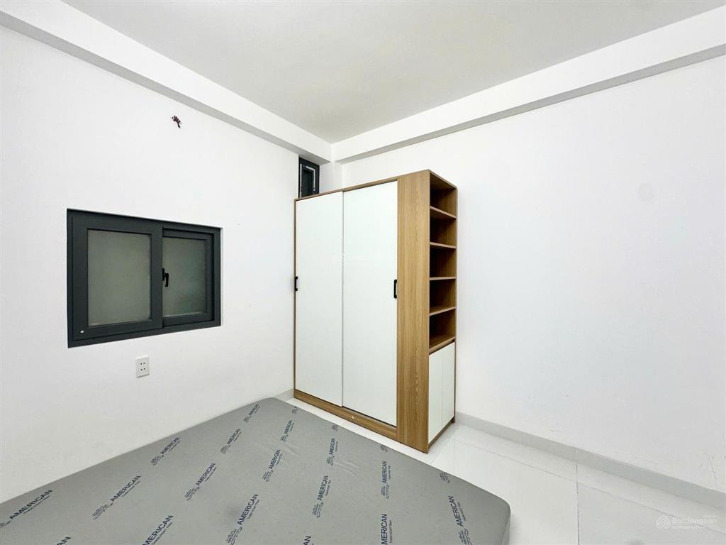 Cho thuê căn hộ 2pn 2wc sân vườn siêu rộng full nt gần uth, hutech