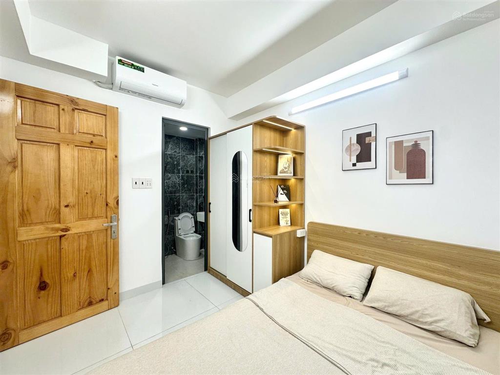 Cho thuê căn hộ 2pn 2wc sân vườn siêu rộng full nt gần uth, hutech