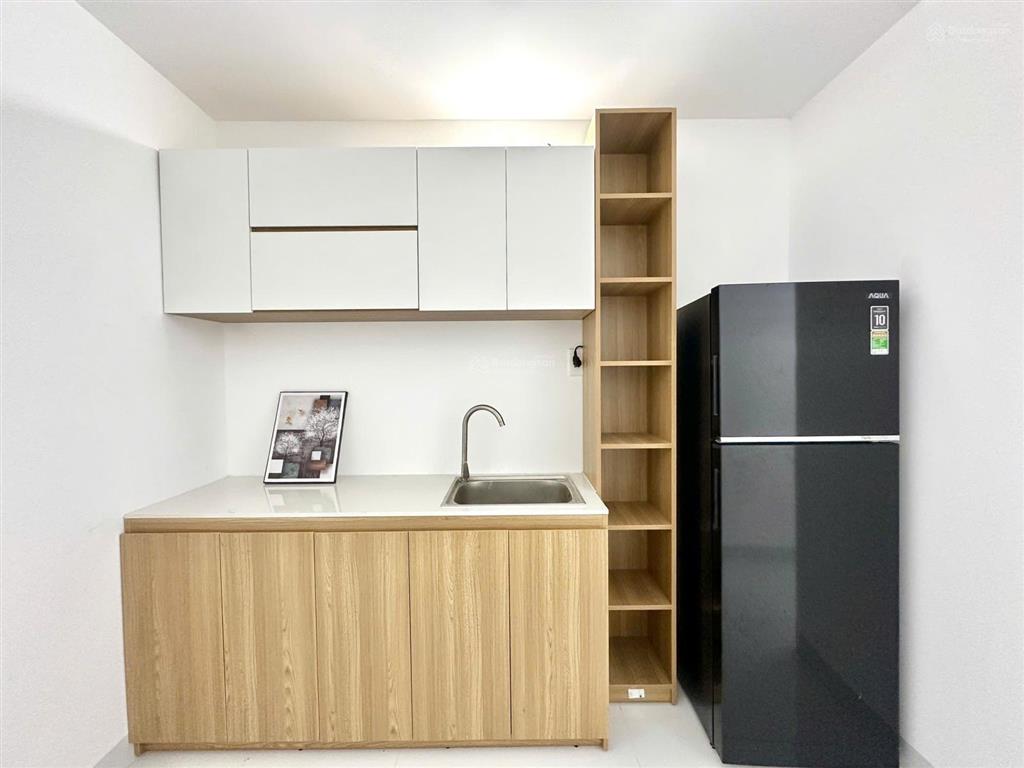 Cho thuê căn hộ 2pn 2wc sân vườn siêu rộng full nt gần uth, hutech