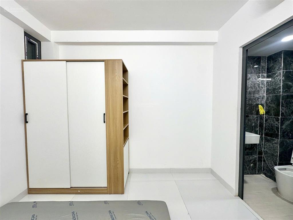 Cho thuê căn hộ 2pn 2wc sân vườn siêu rộng full nt gần uth, hutech