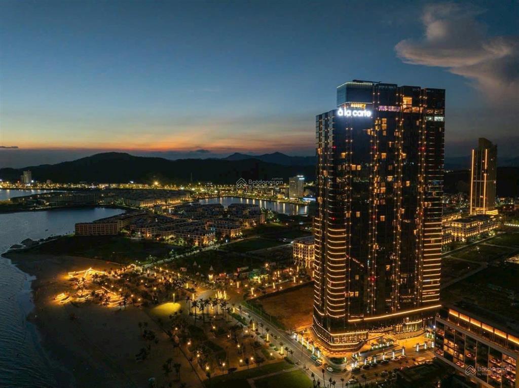 Tôi chính chủ căn hộ a2x03 a la cart hạ long, do ngộp bank tôi bán gấp giá 2,6 tỉ đầy đủ nội thất