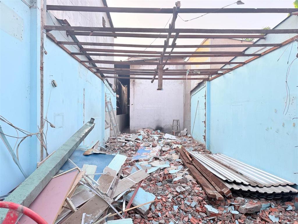 3.95 tỷ bớt lộc  nhà c4 cũ  91m2 full thổ cư  hẻm gần mặt tiền  đường làng tăng phú  quận 9.