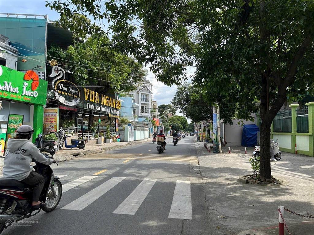 Quỹ đất lớn mt đường  ngay trung tâm cận nút giao lê văn việt  xn (q9)